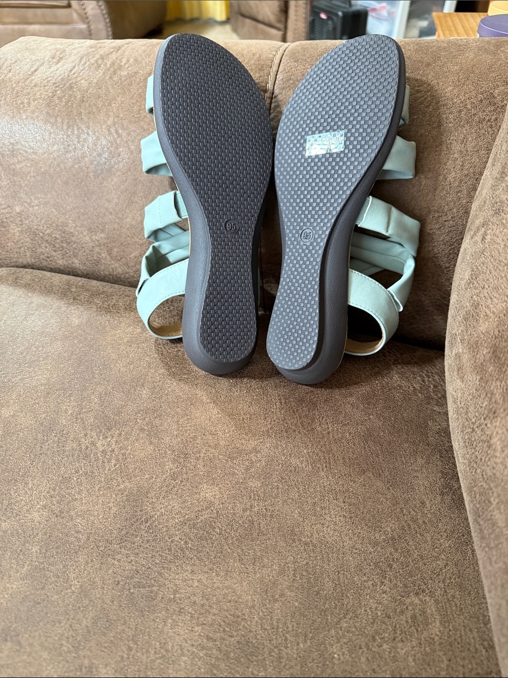 VJH light mint green Sandals (Women’s) - Picture 2 of 3